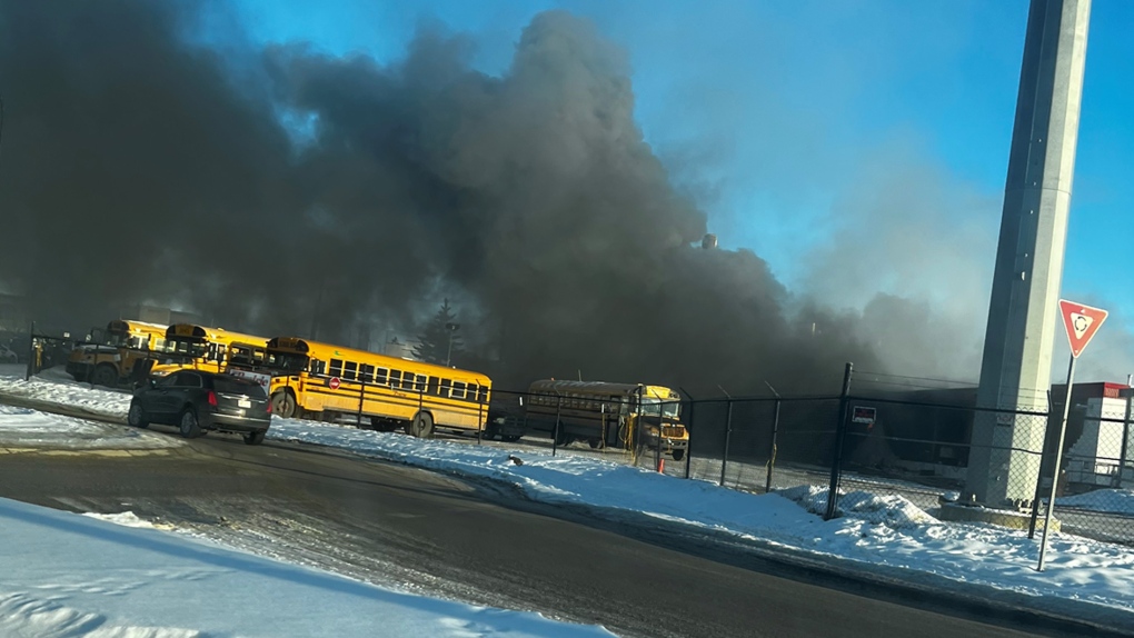 Red Deer fire: 5 hurt at industrial complex [Video]