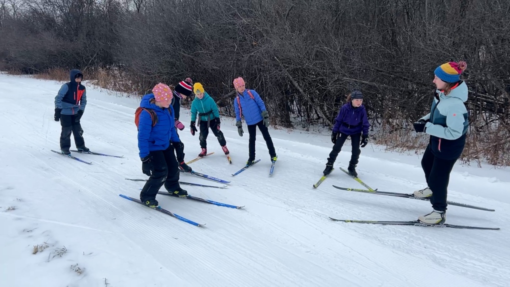 Skiers hit the trails in Ottawa, despite lack of snow [Video]