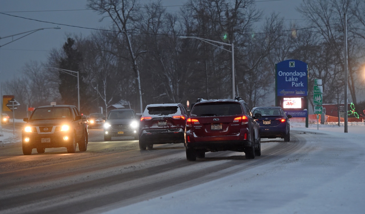 Upstate NY could see snow squalls, heavy lake effect snow starting today [Video]