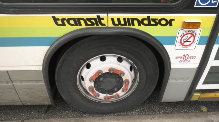 Windsor-Essex school boards sign joint letter, opposing elimination of school bus extras [Video]