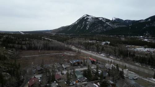 Urgency mounts for fire mitigation in Albertas Bow Valley amid dry conditions [Video]