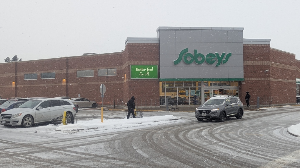 London man charged with armed robbery [Video]