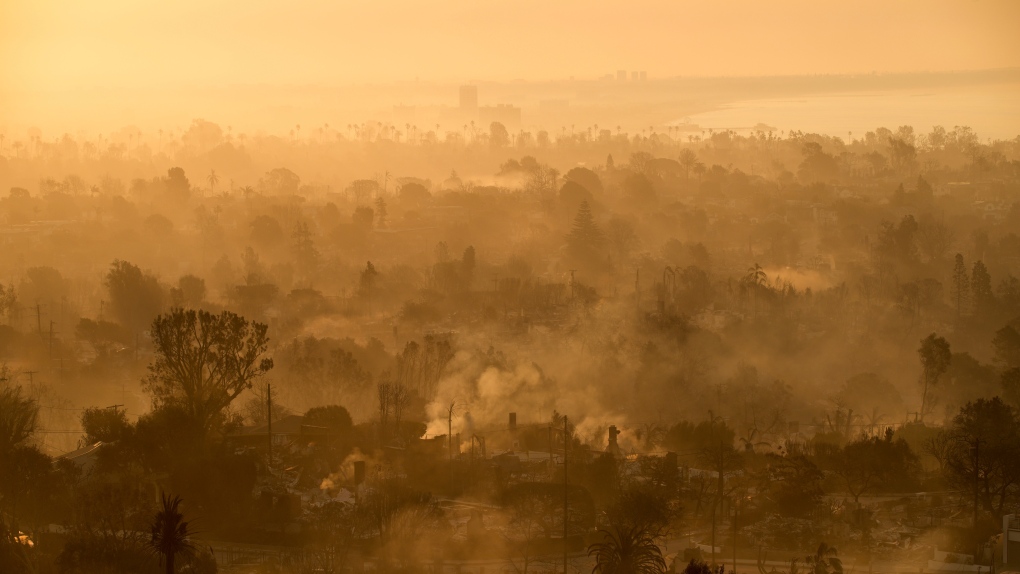 2nd crew of B.C. wildland firefighters en route to Los Angeles [Video]