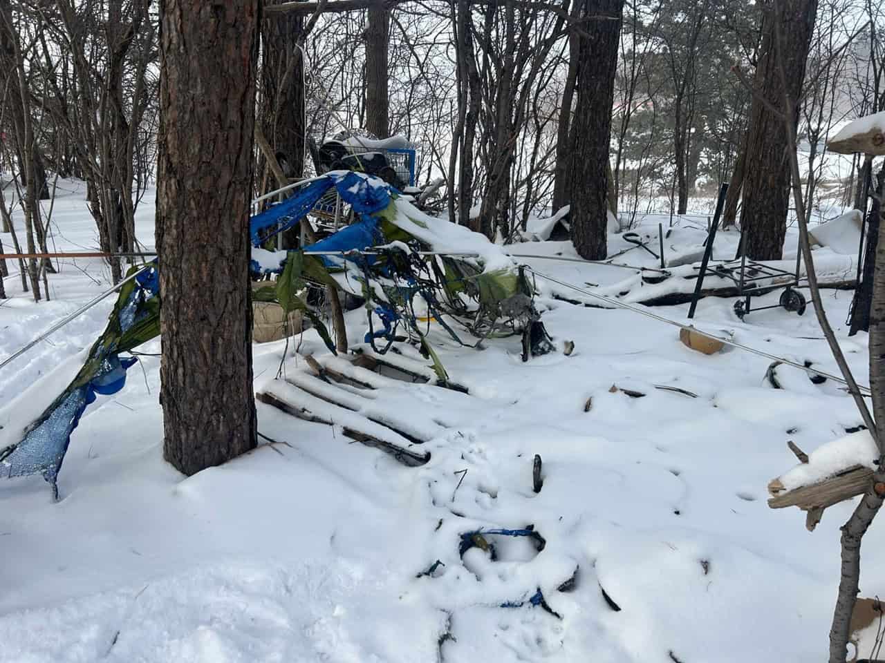 Fire destroys homeless encampment in Ontario town [Video]