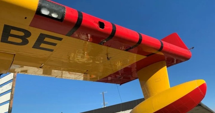 L.A. wildfires: FBI seeks pilot of drone that struck Canadian water bomber [Video]