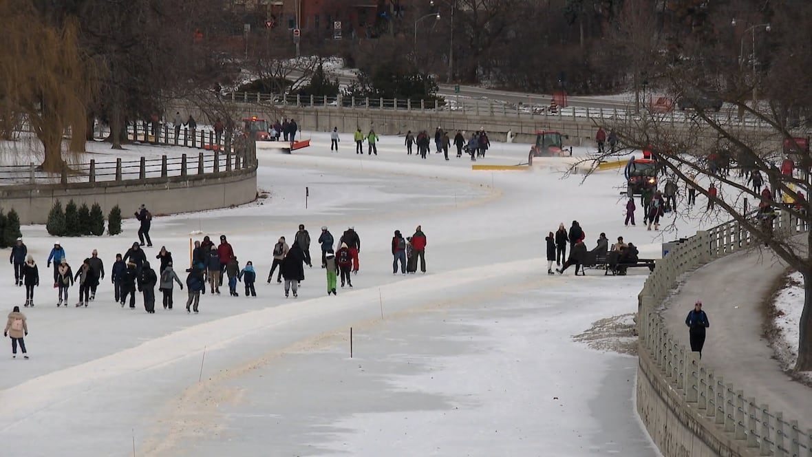 Almost all of the Rideau Canal is now open for skating [Video]