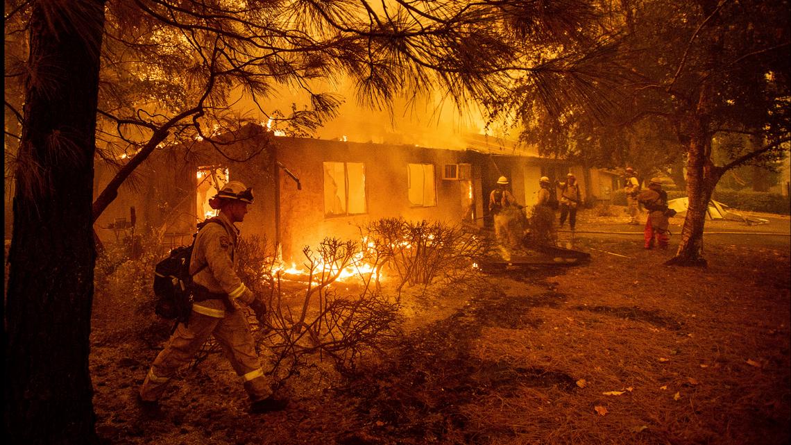 International crews fight historic Los Angeles wildfires [Video]