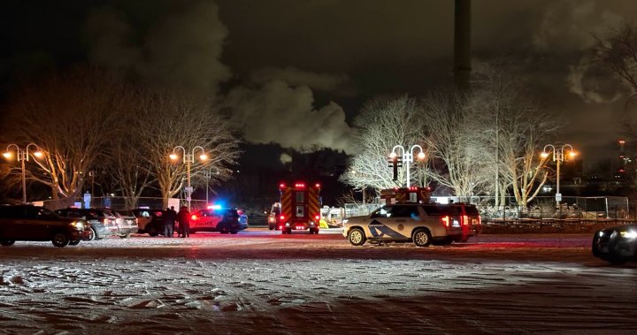 1 dead, 5 hurt after vehicle submerges in Torontos Ashbridges Bay [Video]