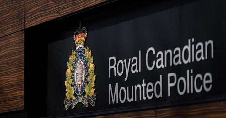 RCMP bust 3 men in latest human smuggling scheme near Quebec-U.S. border [Video]