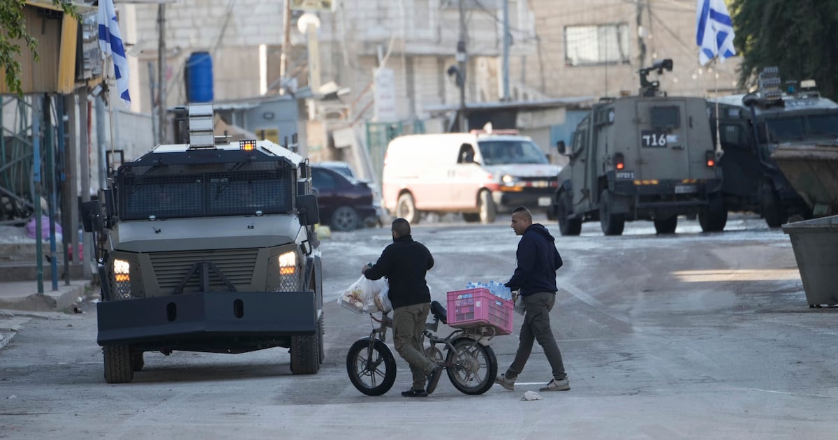 Why is Israel launching a crackdown in the West Bank after the Gaza ceasefire?  WSOC TV [Video]