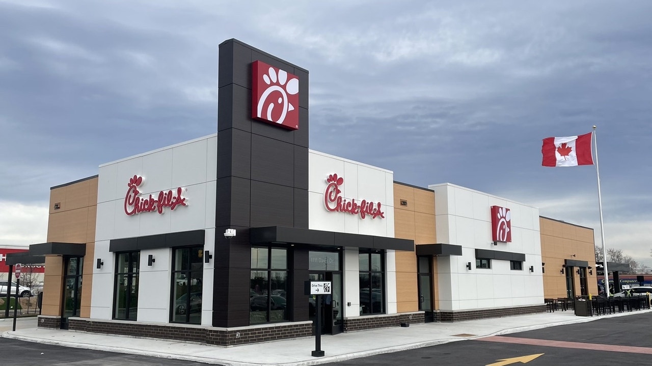 Chick-fil-A announces plans to open new restaurants in British Columbia [Video]