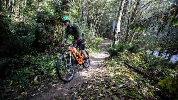 Metro Vancouver shutting down rogue bike trails on North Shore [Video]