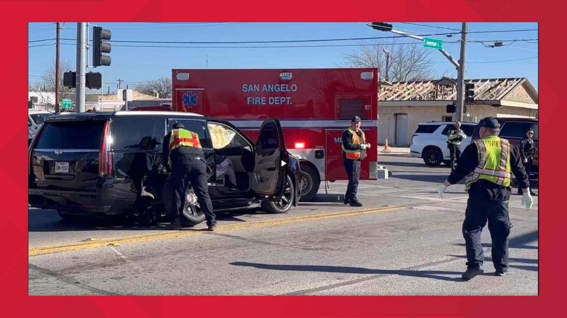 Two drivers in SUV collision claim they had green light [Video]