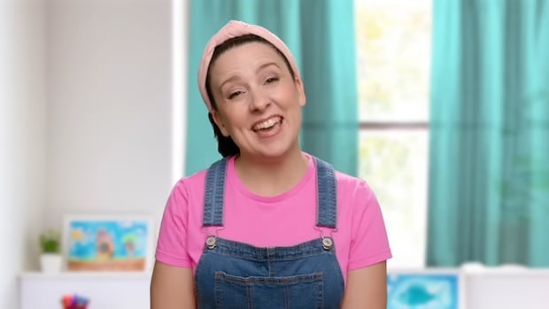 Ms. Rachel’s moving to Netflix. The YouTube star toddlers love is part of a revolution in kids’ TV [Video]