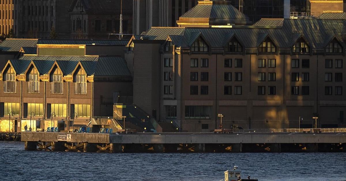 Navy identifies sailor who died after small boat capsized in calm Halifax harbour [Video]