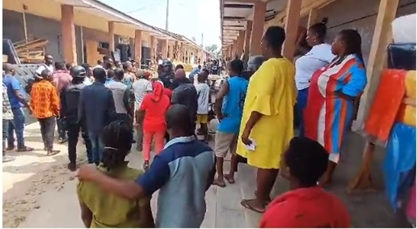 Tensions flare at GICEL Estate as CIBA members clash with armed police officers [Video]