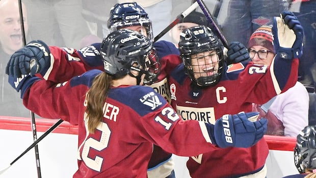 Marie-Philip Poulin hat trick lifts Montreal Victoire past Ottawa Charge [Video]