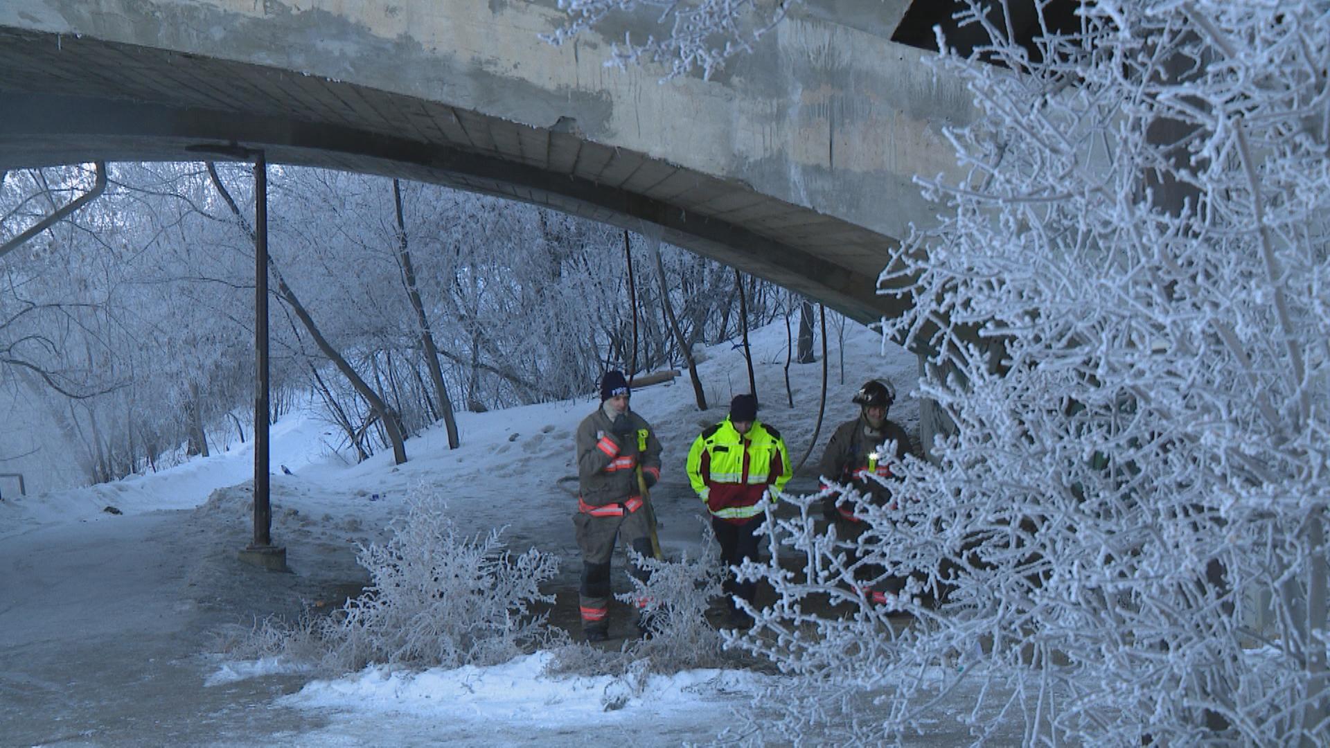 City of Saskatoon installs fence to deter University Bridge encampments – Saskatoon [Video]