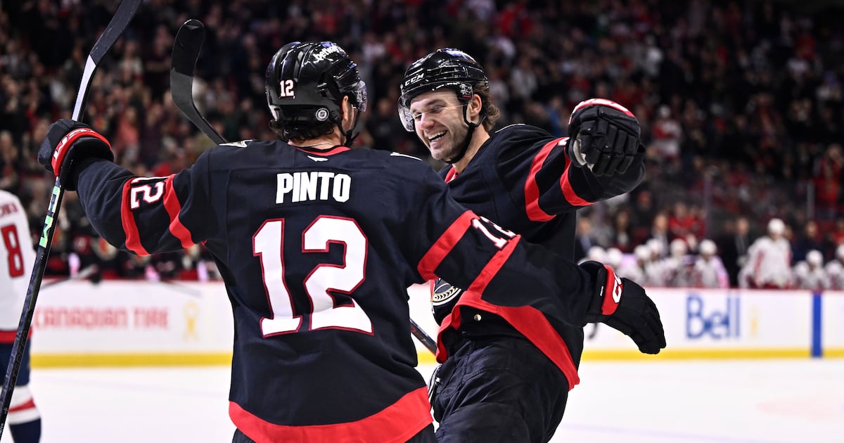 Ovechkin moves within 19 goals of breaking Gretzkys NHL record, scoring in Capitals’ OT loss  Boston 25 News [Video]