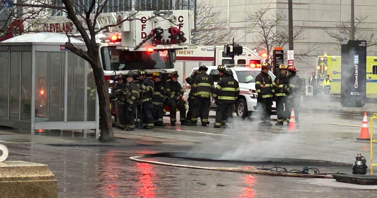 Underground electrical fire outside Justice Center prompts road closures [Video]