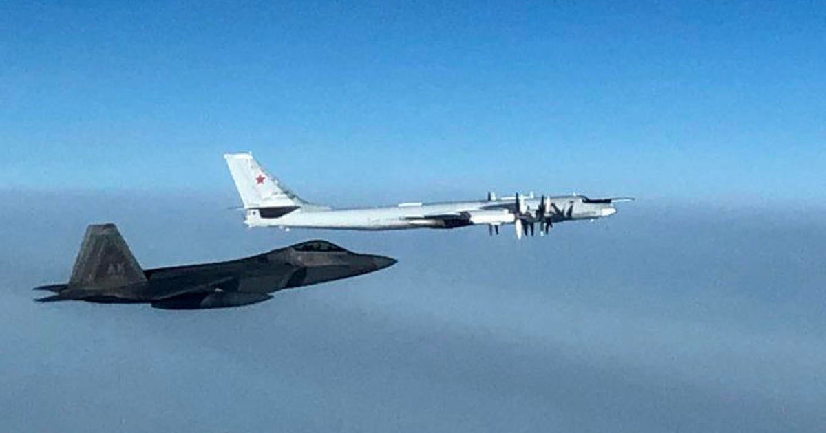 Fighter jets scrambled from Alaska and Canada as Russian warplanes spotted in the Arctic, NORAD says [Video]