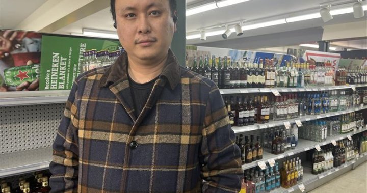 This N.B. store owner was hit in head with liquor bottle trying to stop runaway thief - New Brunswick [Video]