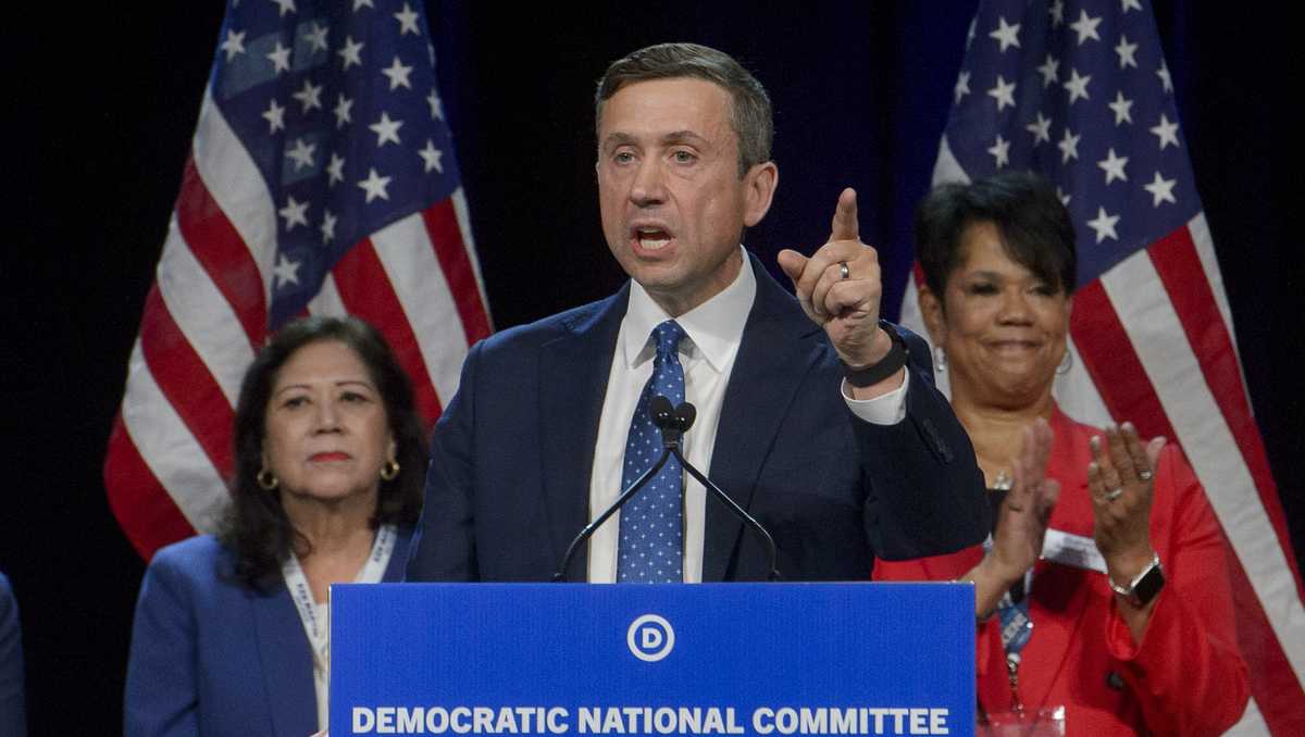 Democrats elect new party leader Ken Martin as national chair [Video]