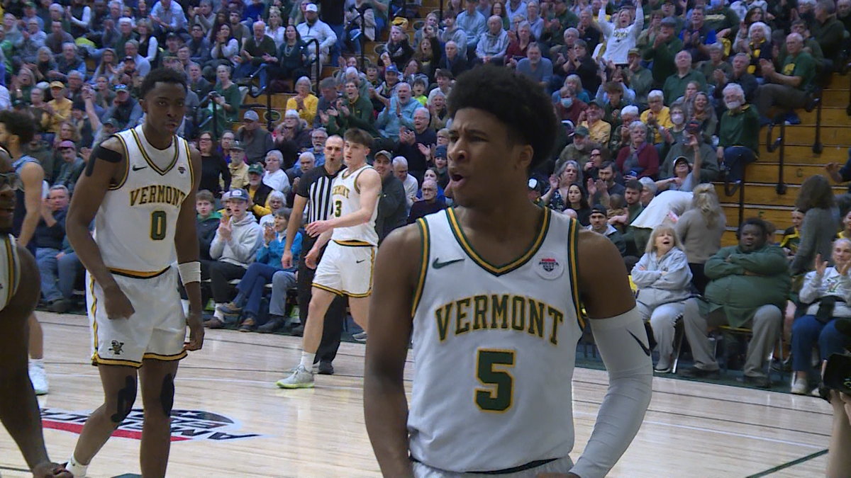 University of Vermont men’s basketball stops skid with gritty defensive win [Video]