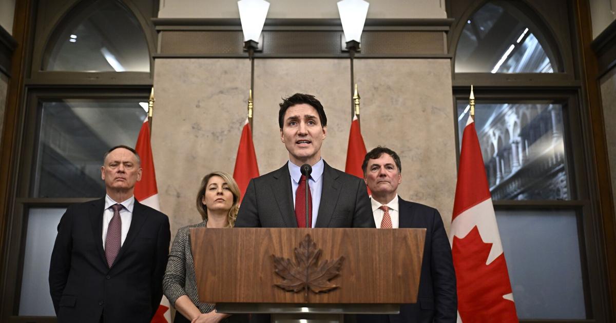 Trudeau announces retaliatory levies on Trump tariffs [Video]