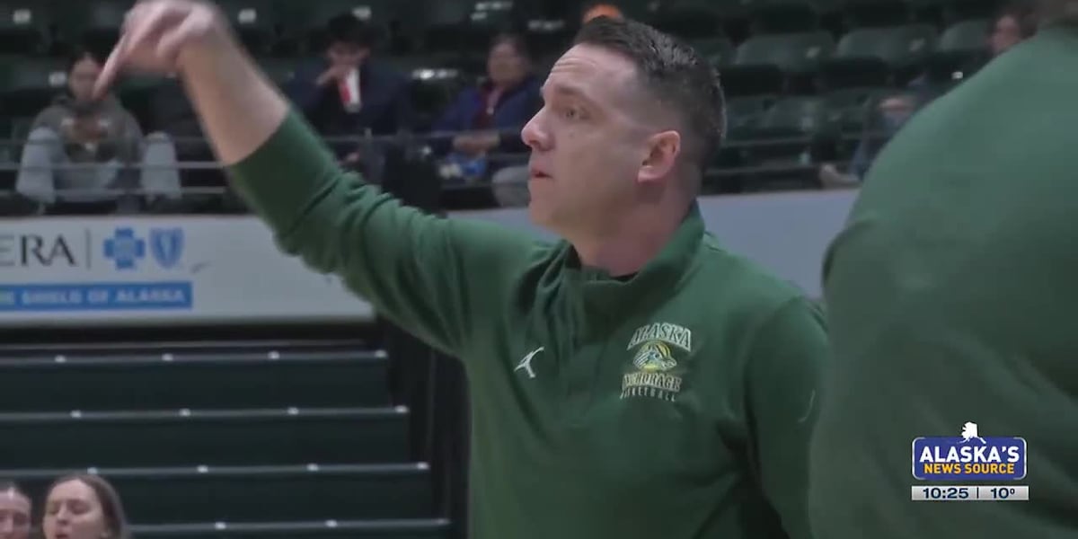 UAA women’s hoops coach earns 300th victory with Seawolves [Video]