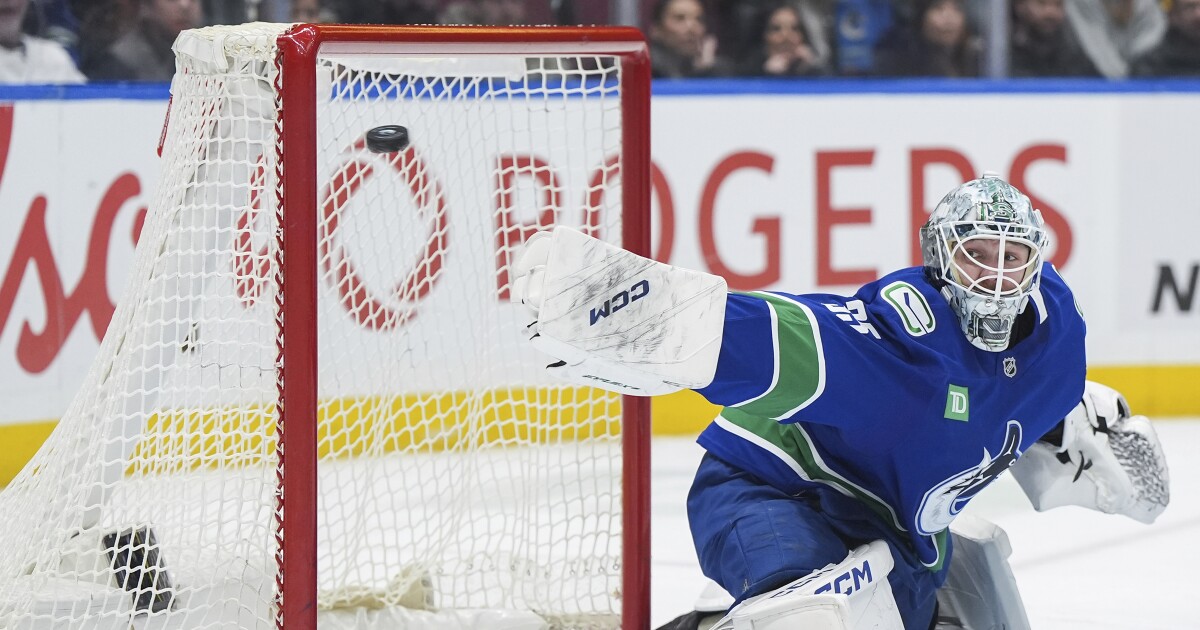 Demko has 25 saves in 9th career shutout as Canucks beat Avalanche 3-0 [Video]