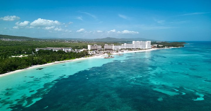 Deep sadness and shock: Canadian child dies at resort in Jamaica [Video]