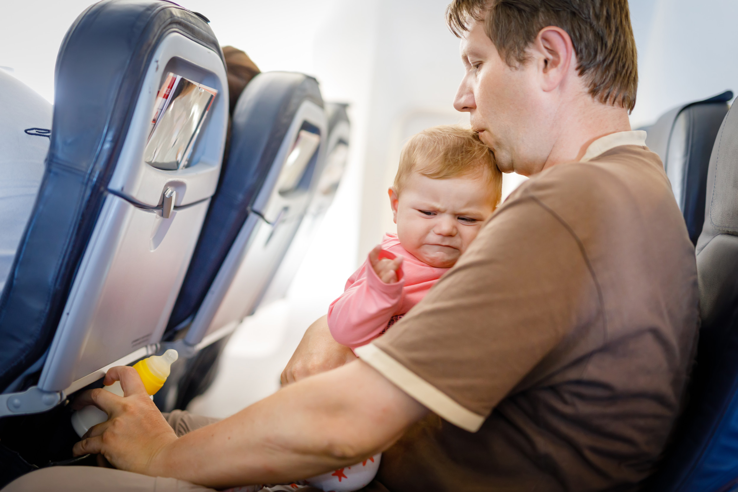 Flight Attendant ‘Sick of’ Babies Crying on PlaneBut He Has a Plan [Video]