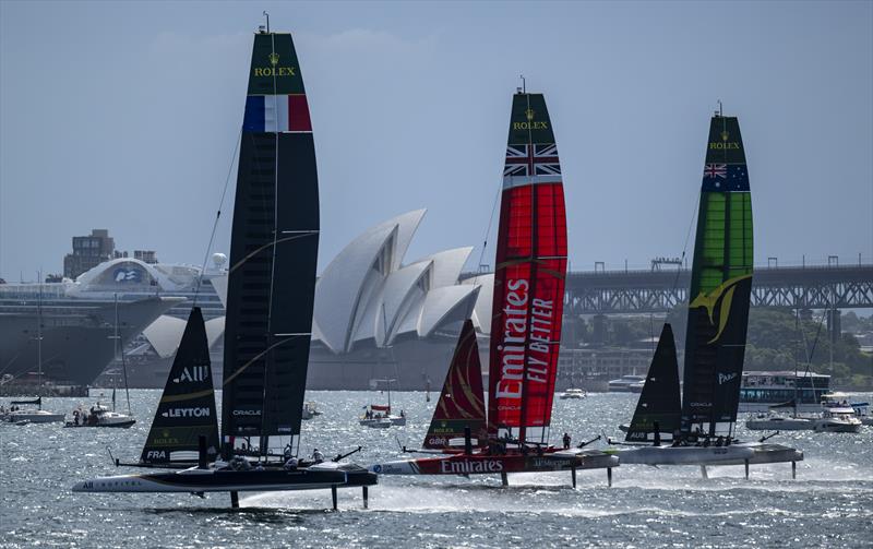 Emirates GBR in 2nd after ‘real ding-dong’ with Aussies on KPMG Australia Sail Grand Prix Day 1 [Video]