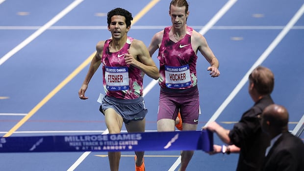 Calgary-born Grant Fisher runs to world indoor record in stacked 3,000m at Millrose Games [Video]