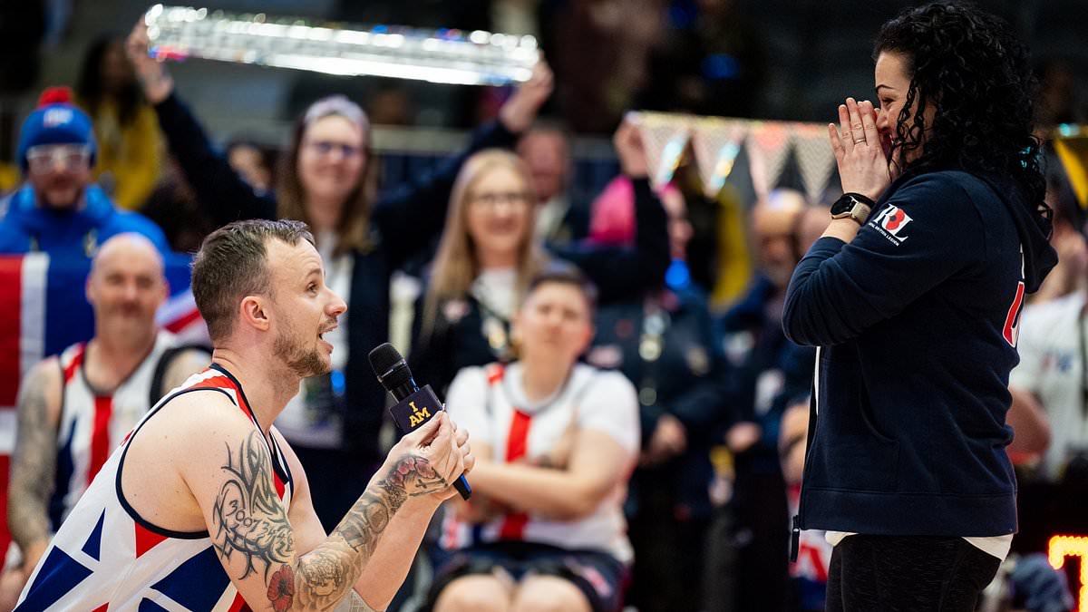 A gold medal moment: British Army veteran proposes to girlfriend in front of cheering crowds at the Invictus Games [Video]