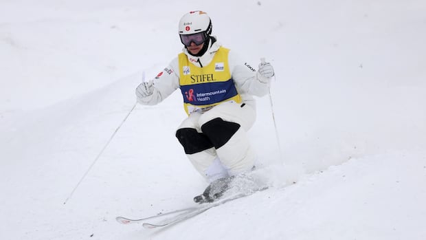 Kingsbury earns dual moguls silver at Deer Valley World Cup, 8th medal this season [Video]