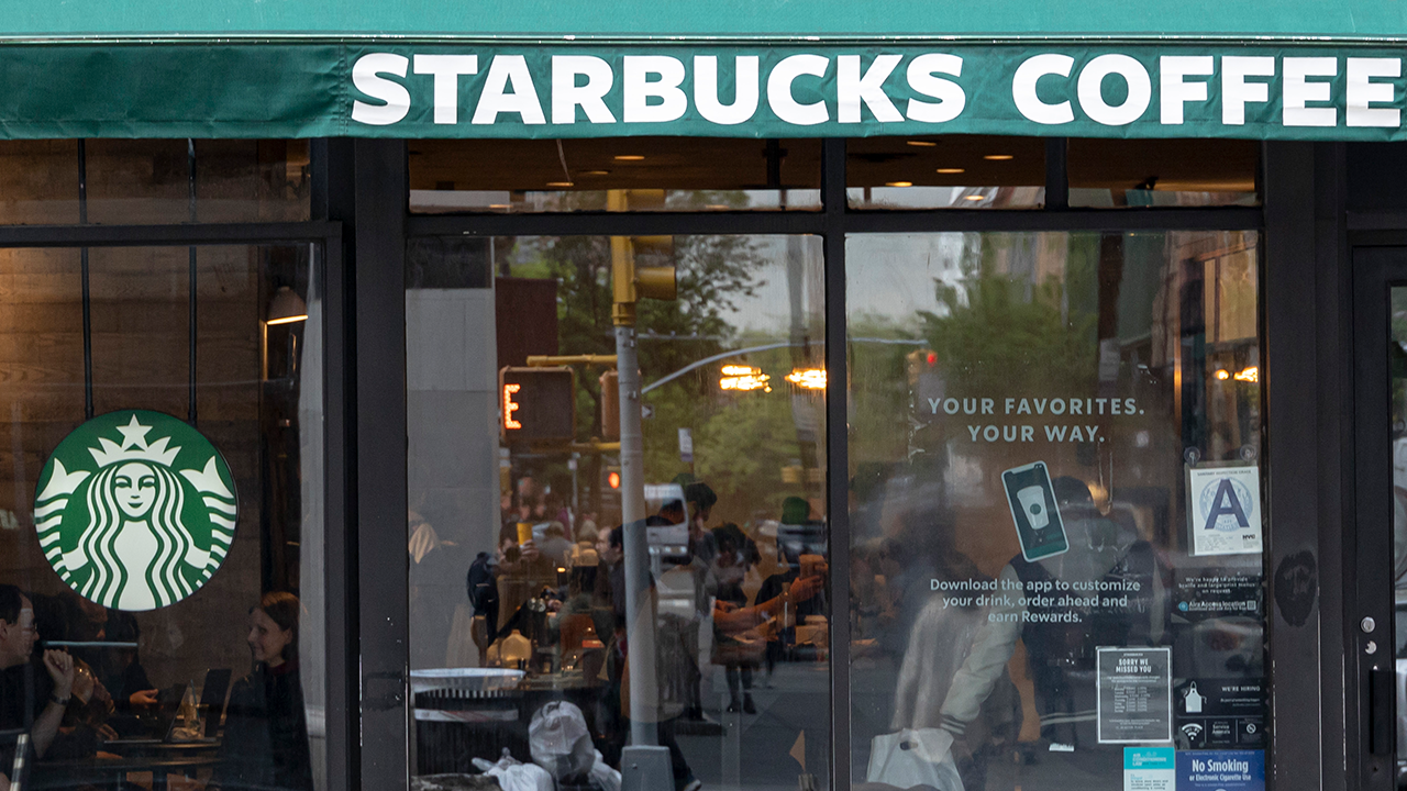 Missouri AG sues Starbucks over ‘race-based’ hiring, DEI initiatives [Video]