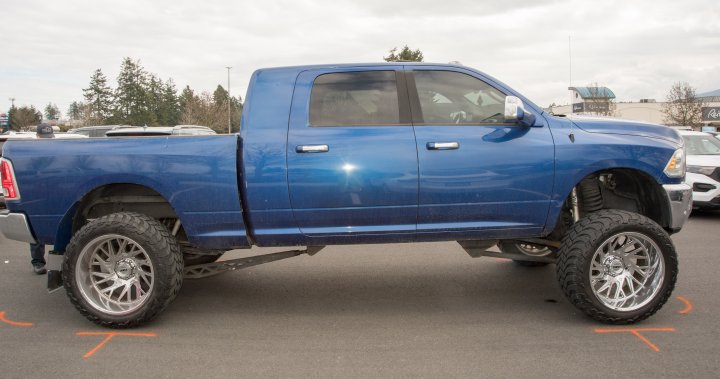 Truck modifications contributed to pedestrians death, Nanaimo RCMP says – BC [Video]