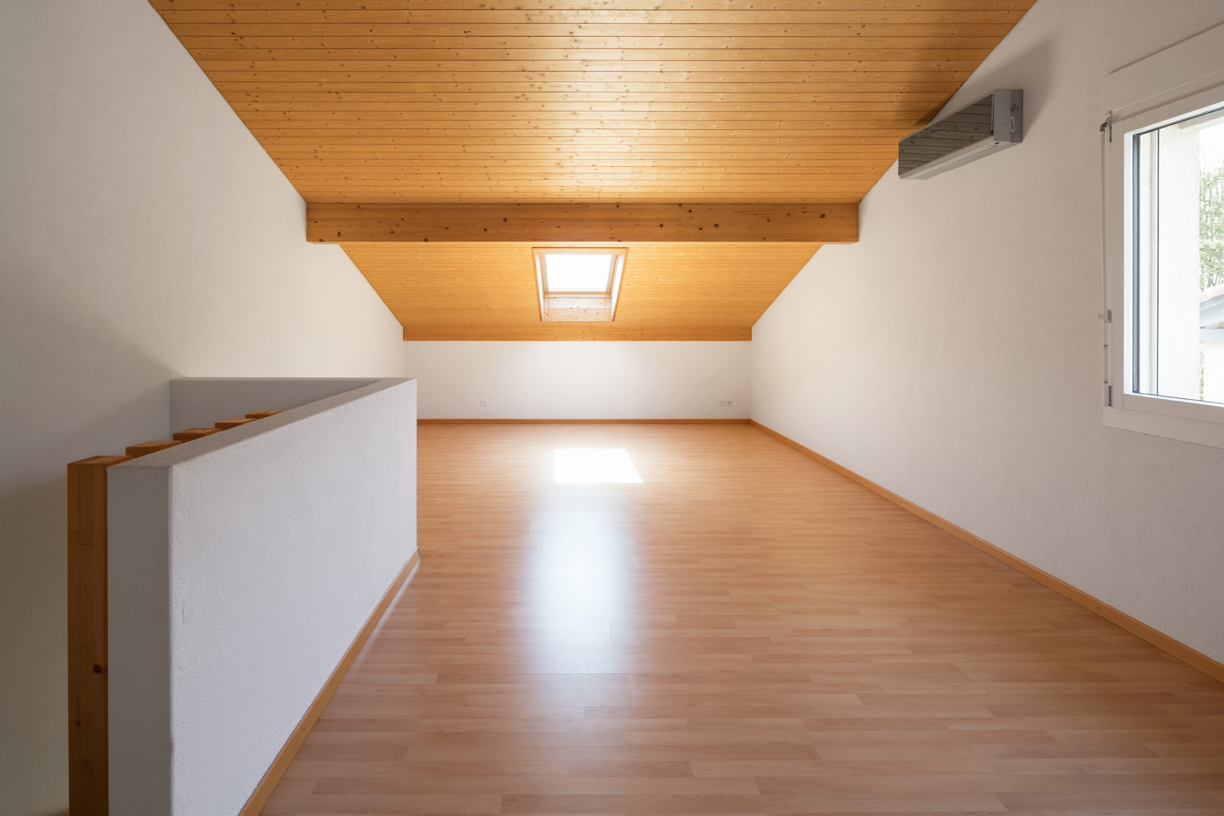 Woman’s Transformation of Attic Room That ‘No One Wanted’ Stuns Internet [Video]