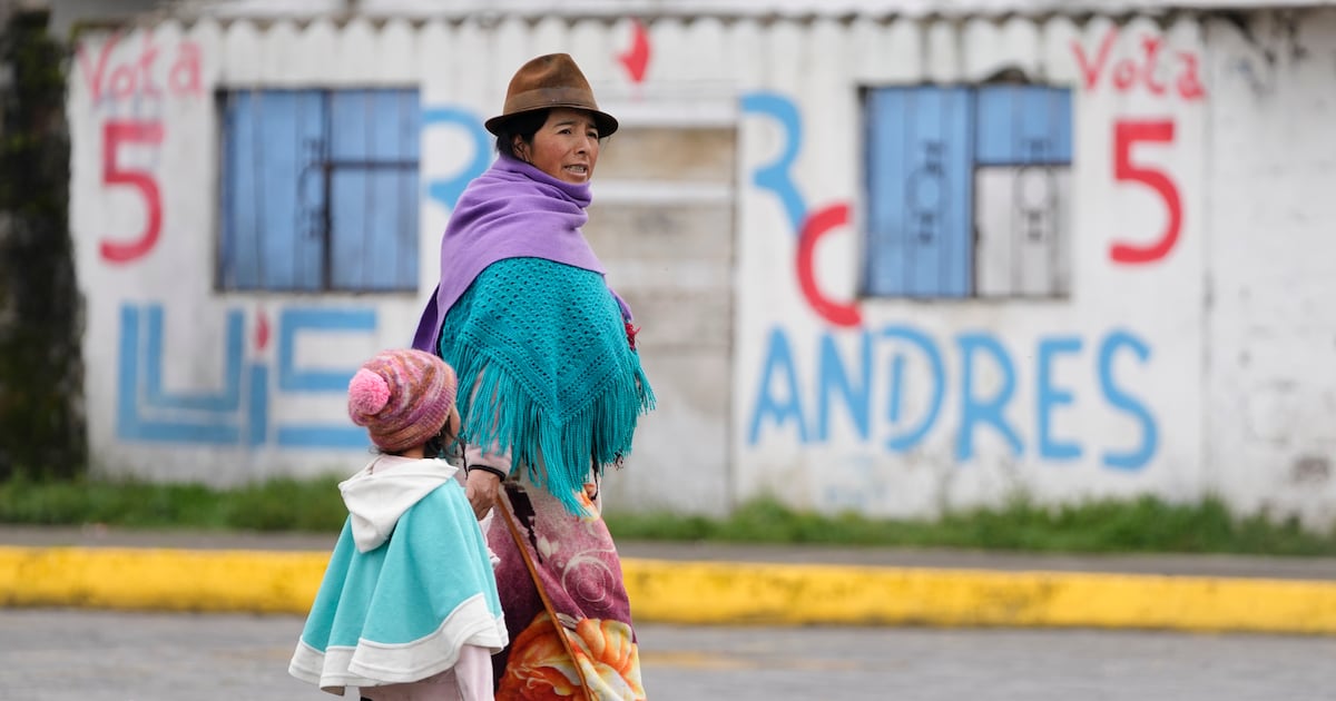 In Ecuador’s highlands, an Indigenous community faces choice between 2 candidates they don’t trust  Boston 25 News [Video]