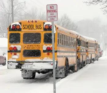 Schools cancel games, practices and events due to snowstorm in Ontario [Video]