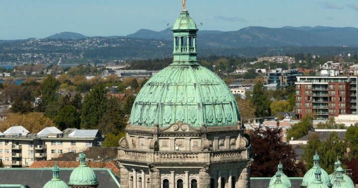 B.C. minimum wage to increase June 1 by 2.6% [Video]