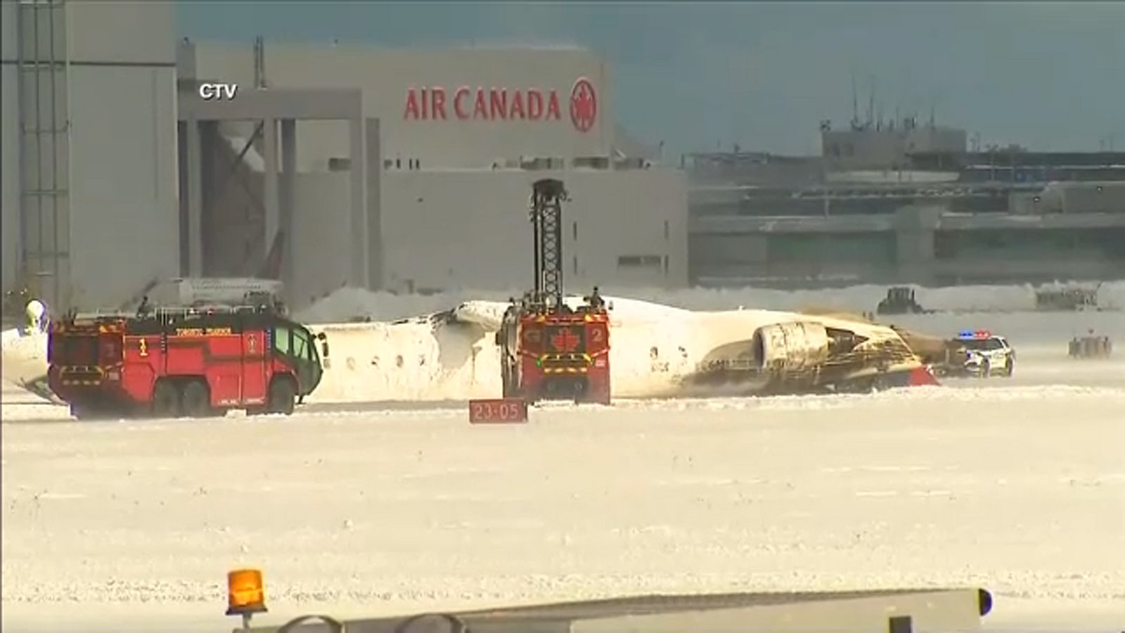 Delta plane crash today: 15 injured, 3 critically, after incident at Toronto Pearson airport in Canada, officials say [Video]