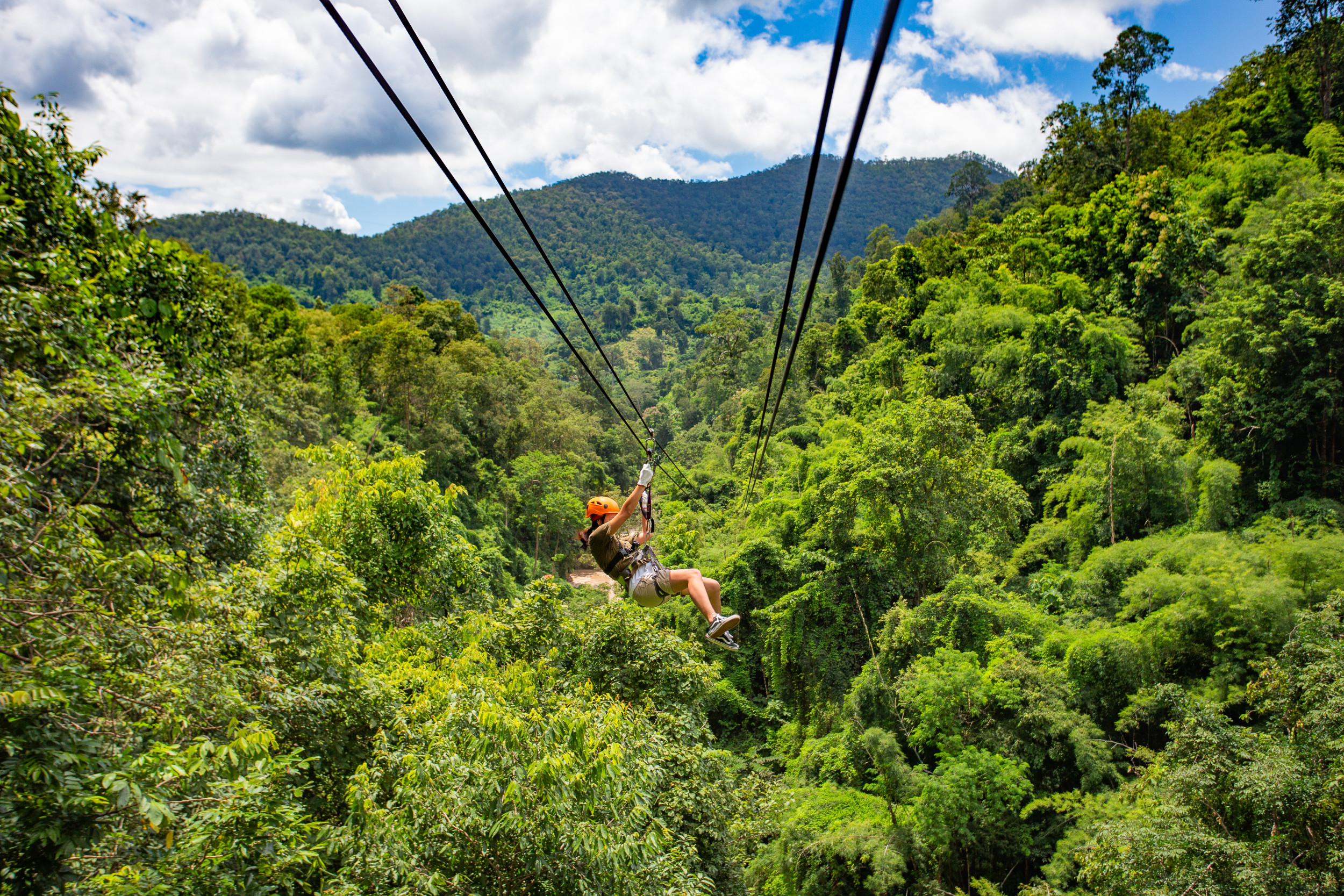 Woman Pays Extra for Video of Her on Zipline, Hysterics at Result’Humbled’