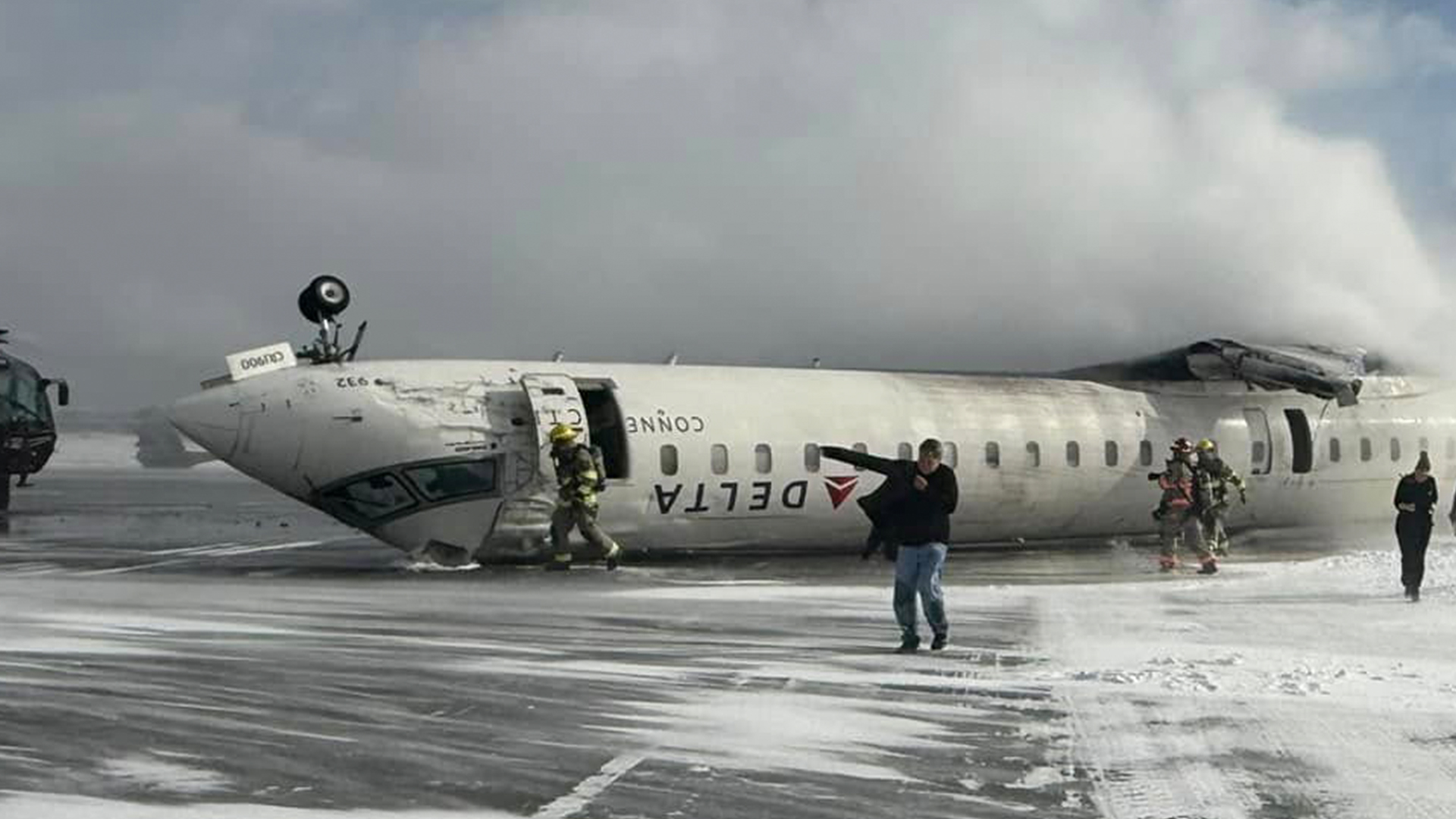 Delta plane crashes & flips on its ROOF at Toronto airport with 19 victims rushed to hospital after crawling from wreck [Video]