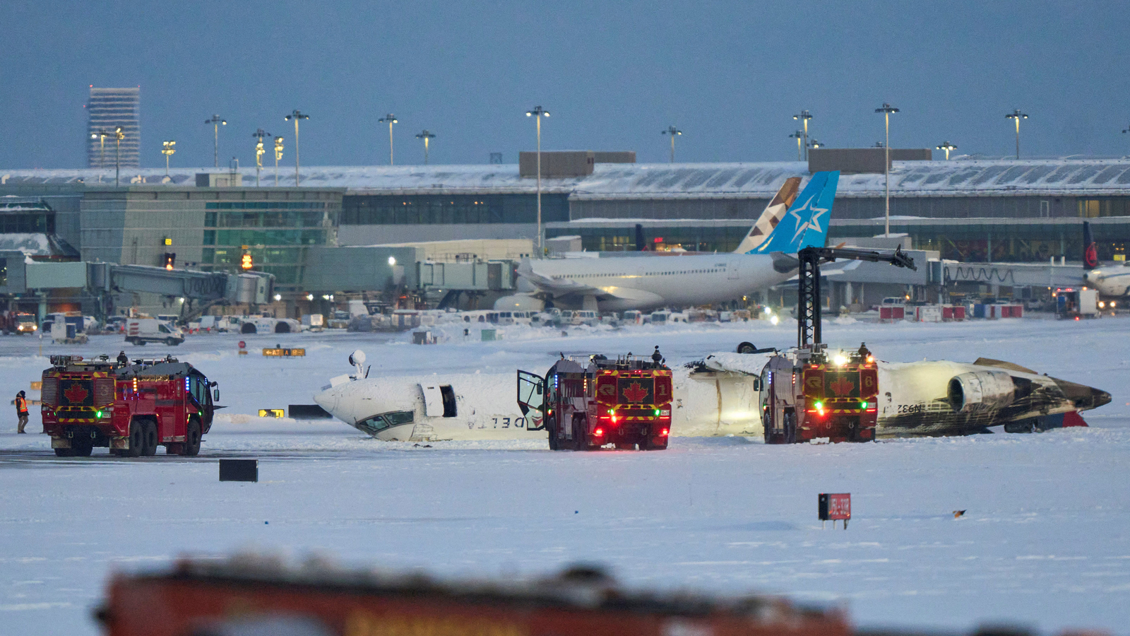 Toronto plane crash survivor speaks out after Delta plane flips on runway [Video]