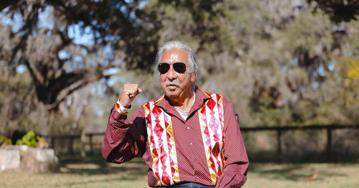 Leonard Peltier welcomed back to tribal homeland by Native American community: ‘I am not broken’  WSOC TV [Video]