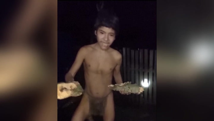 Moment boy from isolated tribe emerged from Amazon and asked for fire | News [Video]