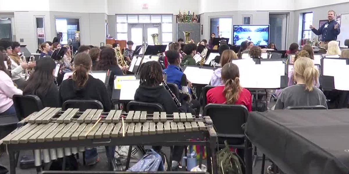 Daleville High School marching band heads to Italy [Video]